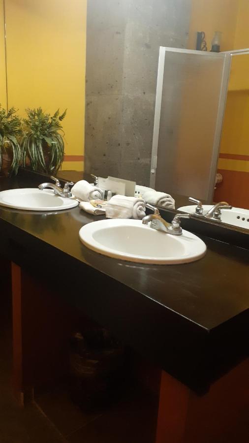 לינה וארוחת בוקר גואדלחארה Casa Campos מראה חיצוני תמונה